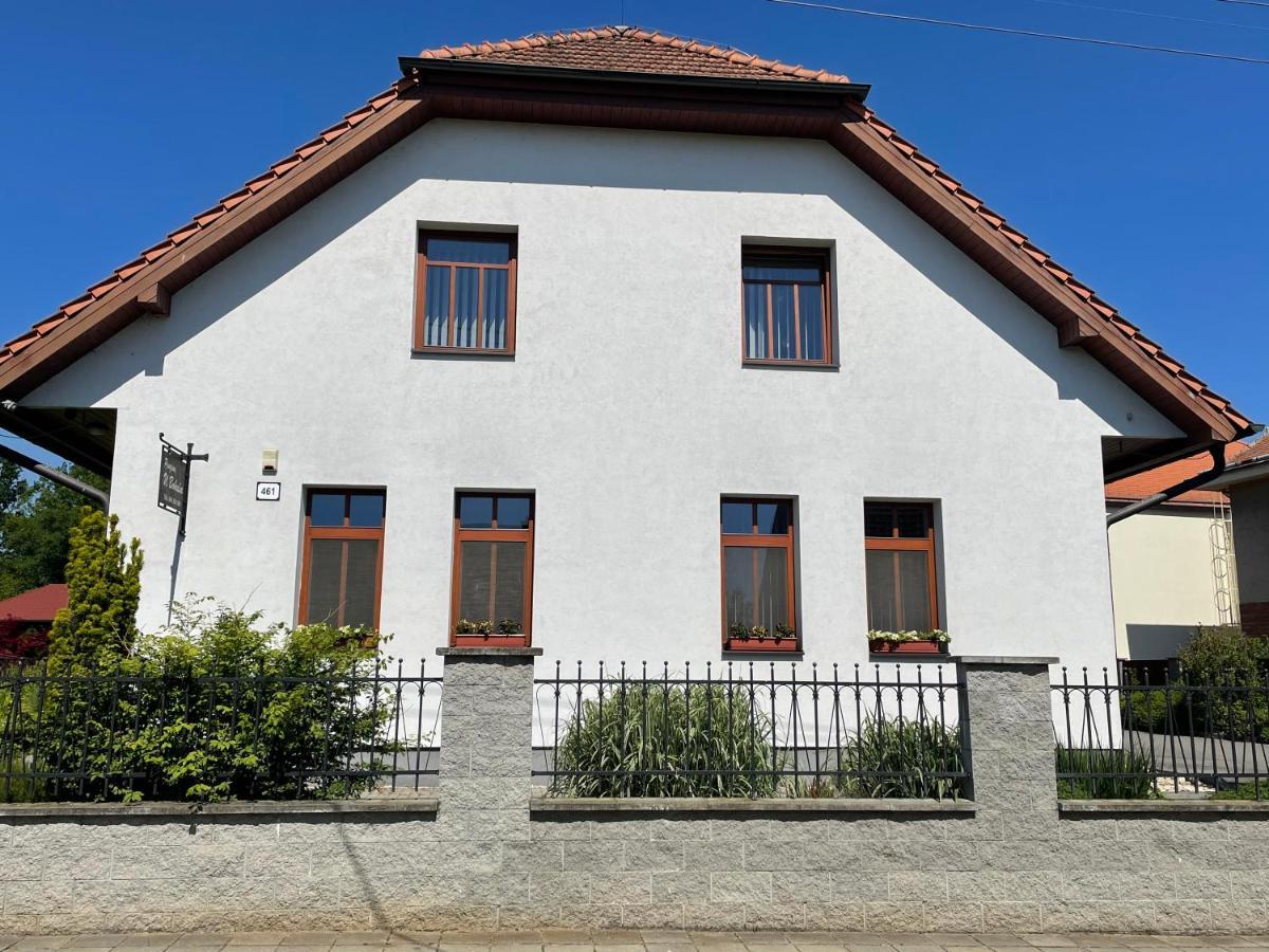 Penzion U Bohusa Lednice Kültér fotó