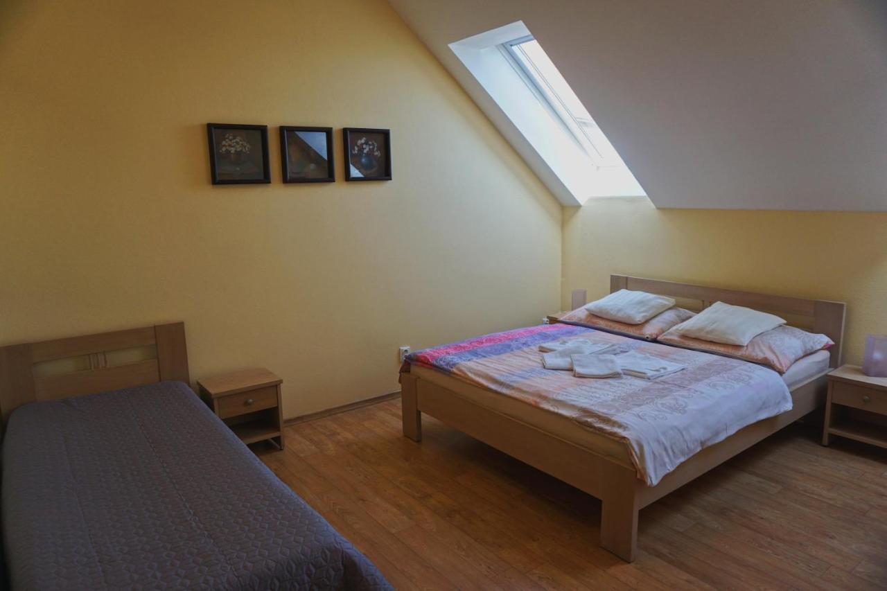 Penzion U Bohusa Lednice Kültér fotó